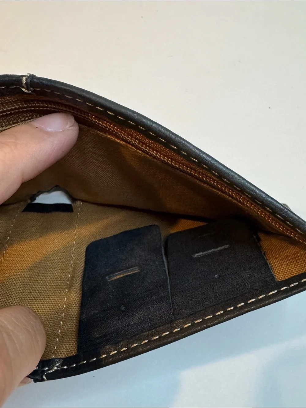 Men’s Carhartt leather wallet